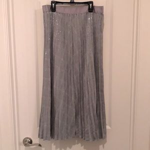 Gray knife pleated zippered skirt